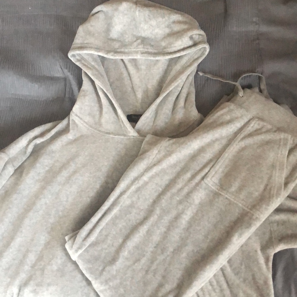 Juicy Couture velour lounge set